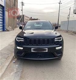 جیپ گراند شیرۆکی